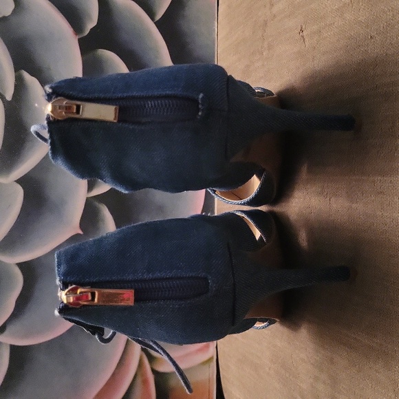 denim lace up heels 6 1/2 - Picture 2 of 8